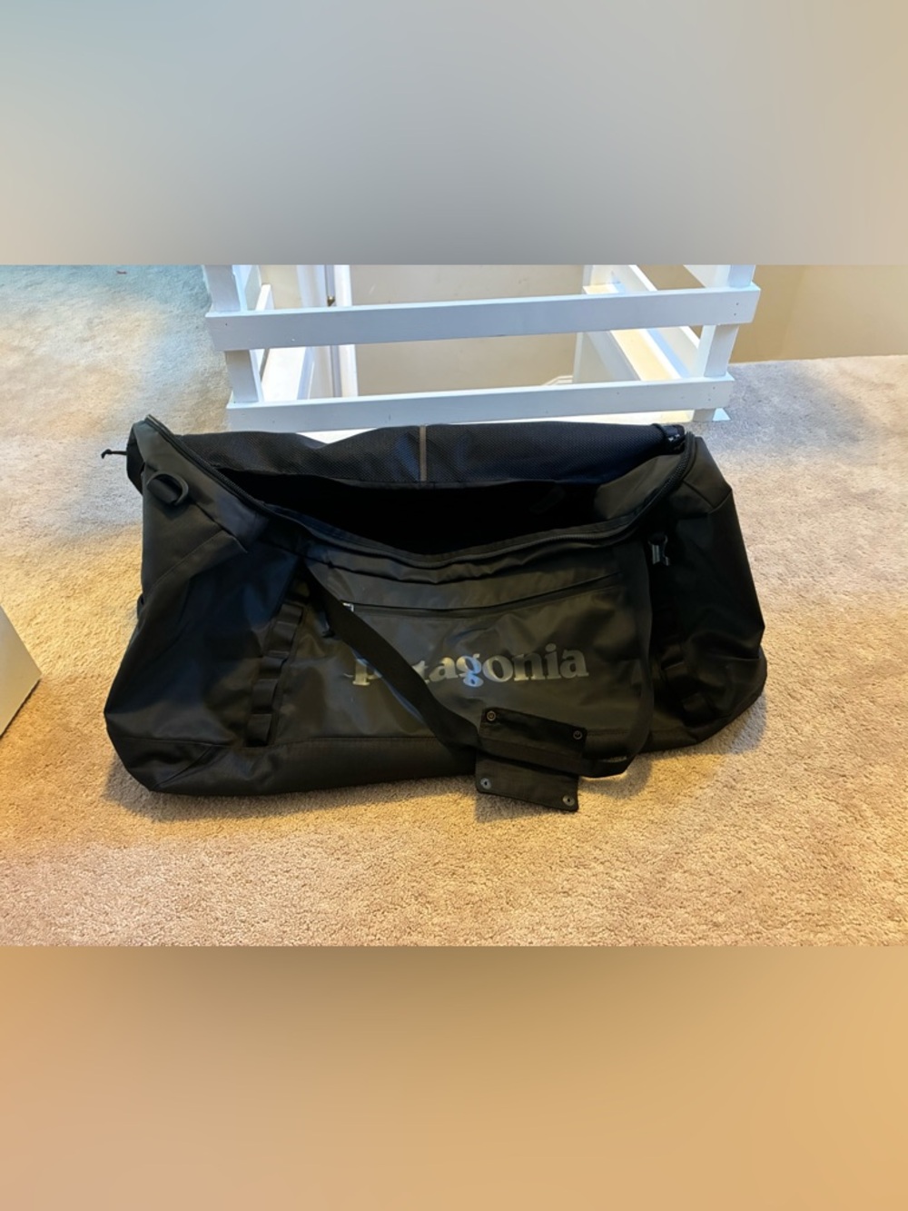 Patagonia Black Hole® Duffel 100L in Black - Picture 5 of 8